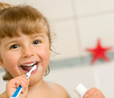 Blog limpieza dental niños 363x315 Blog